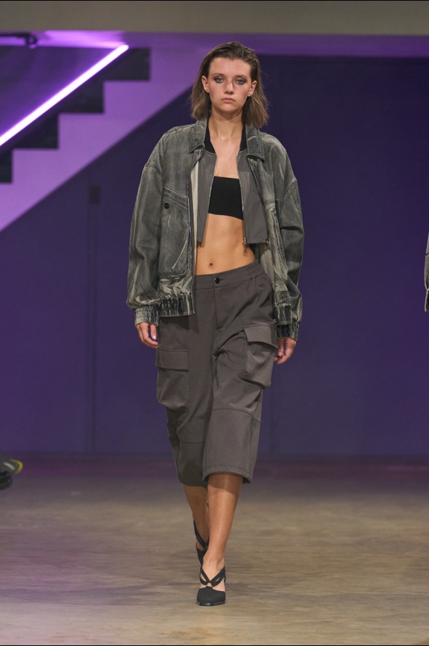 مجموعة Mark Fast لربيع وصيف 2025 في لندن