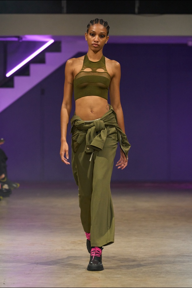 مجموعة Mark Fast لربيع وصيف 2025 في لندن