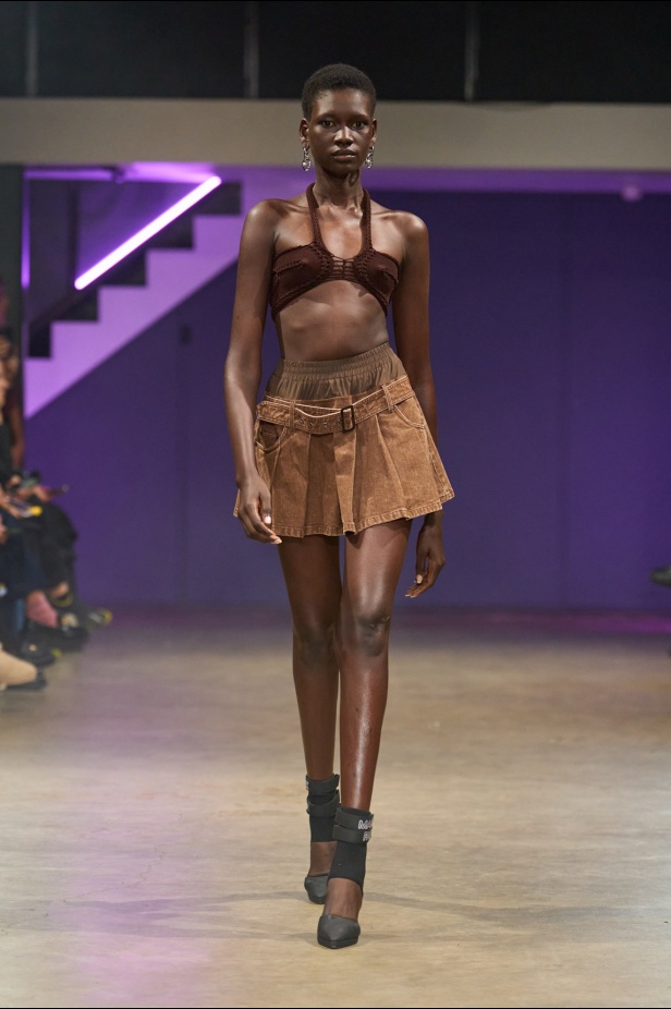 مجموعة Mark Fast لربيع وصيف 2025 في لندن