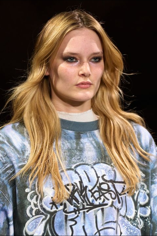 مجموعة Mark Fast لربيع وصيف 2025 في لندن