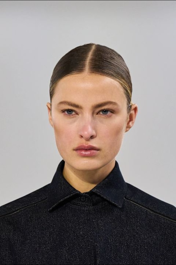 مجموعة ماكس مارا تجمع بين العلم والخيال