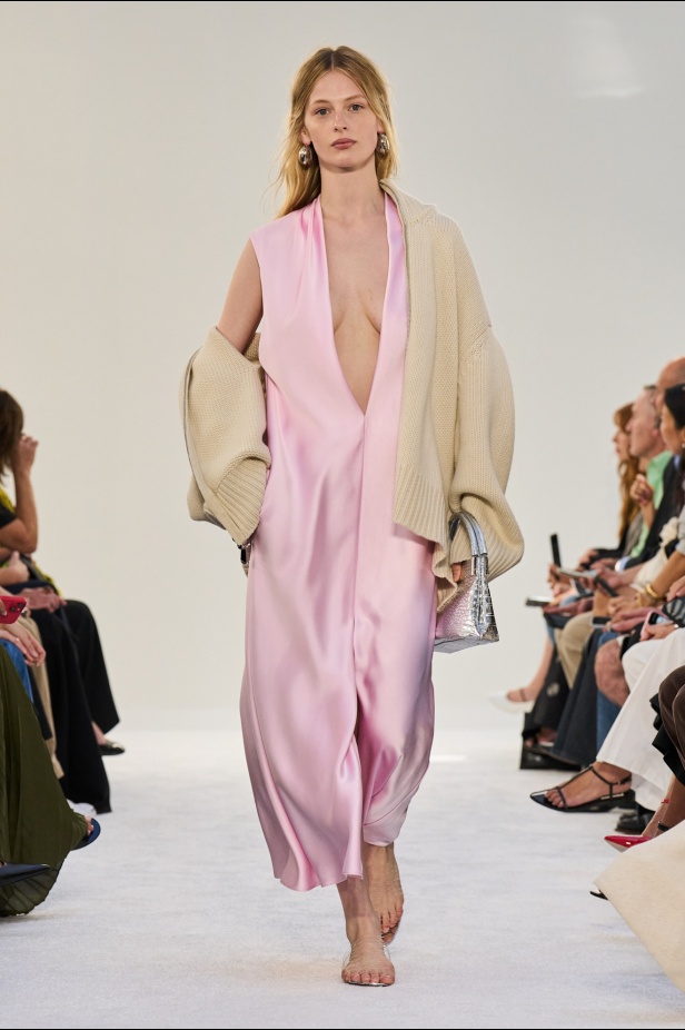 مجموعة Brandon Maxwell لربيع وصيف 2025