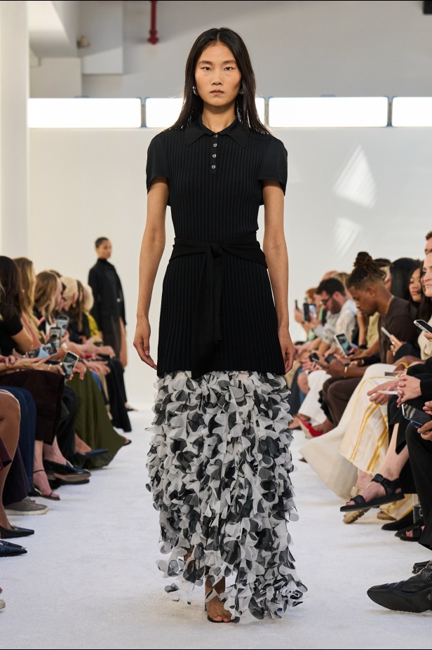 مجموعة Brandon Maxwell لربيع وصيف 2025