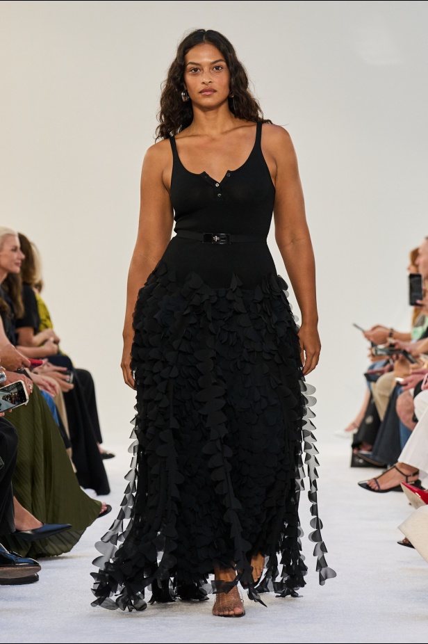 مجموعة Brandon Maxwell لربيع وصيف 2025