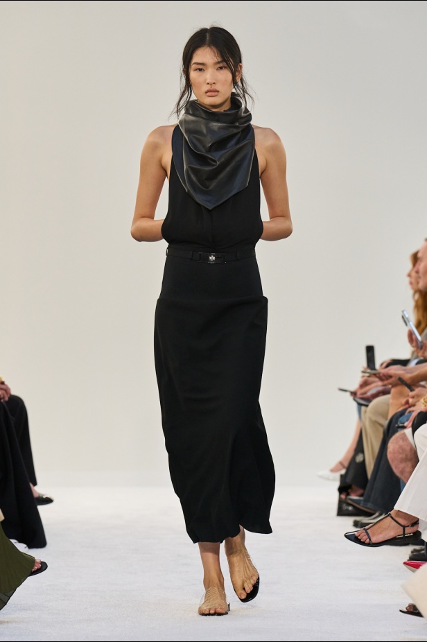 مجموعة Brandon Maxwell لربيع وصيف 2025