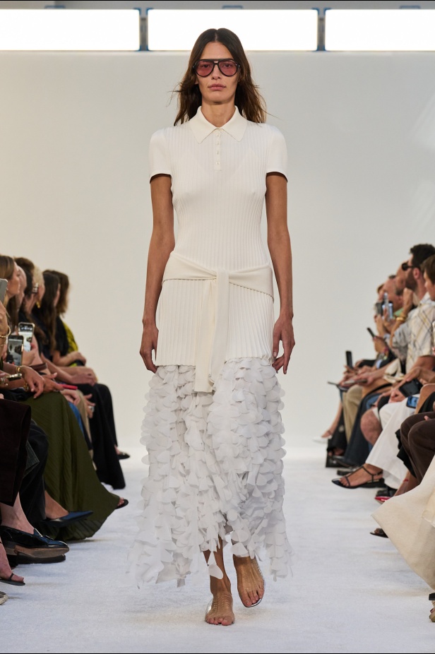 مجموعة Brandon Maxwell لربيع وصيف 2025