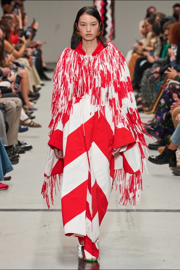 مجموعة Missoni لربيع وصيف 2025 في ميلانو.