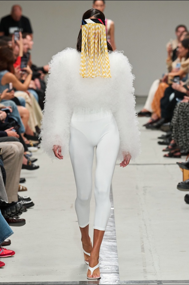 مجموعة Missoni لربيع وصيف 2025 في ميلانو.