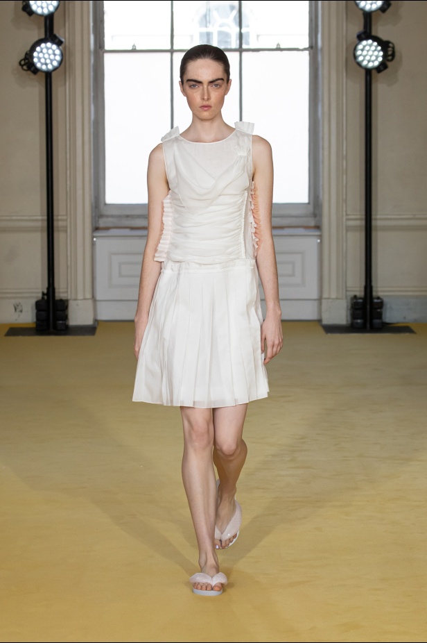 مجموعة ربيع وصيف 2025 من Noon By Noor