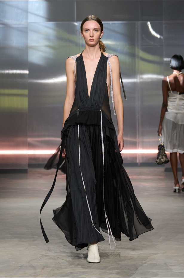 مجموعة 3.1 Phillip Lim ربيع و صيف 2025 