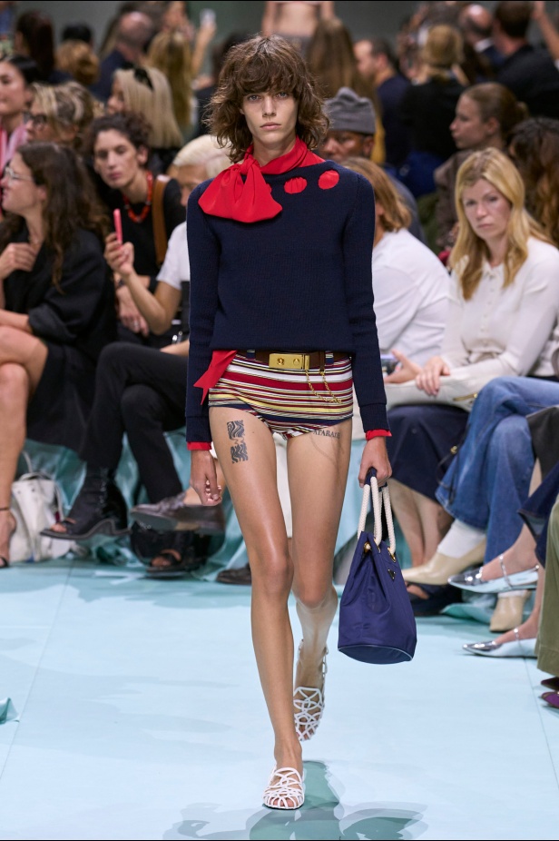 مجموعة PRADA ربيع و صيف 2025