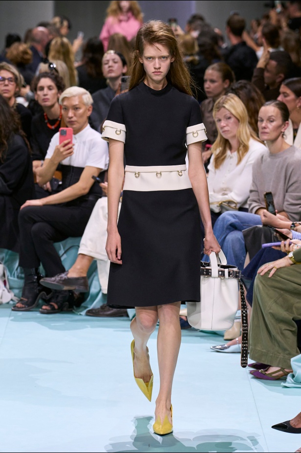 مجموعة PRADA ربيع و صيف 2025