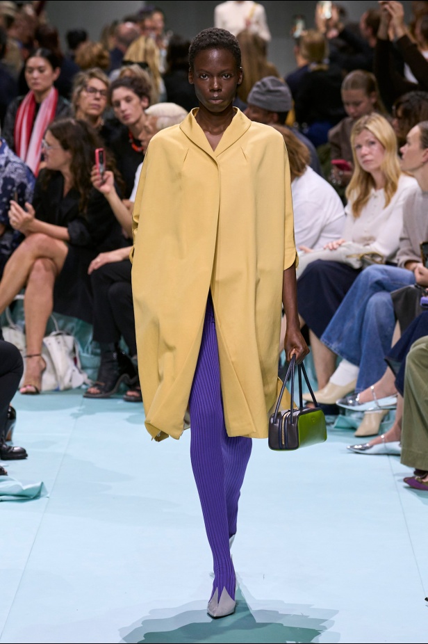 مجموعة PRADA ربيع و صيف 2025