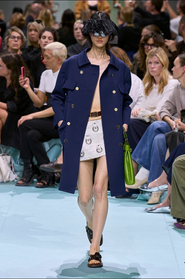 مجموعة PRADA ربيع و صيف 2025