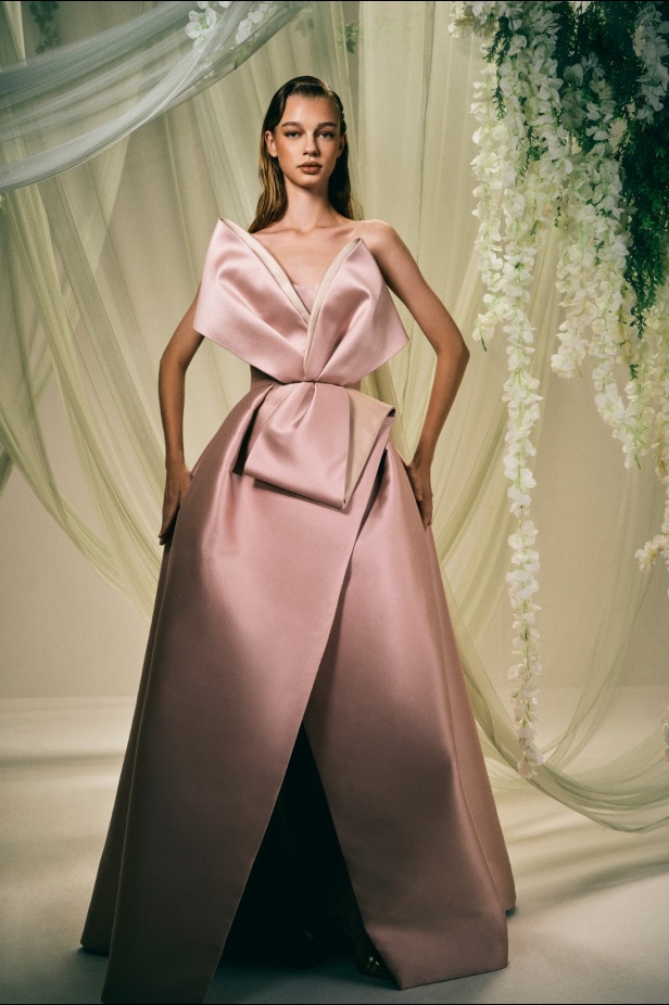 مجموعة رامي العلي لربيع وصيف 2025 تجسيد لفكرة البداية الجديدة بأسلوب لا يتأثر بمرور الزمن