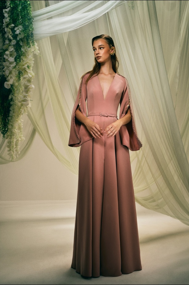 مجموعة رامي العلي لربيع وصيف 2025 تجسيد لفكرة البداية الجديدة بأسلوب لا يتأثر بمرور الزمن