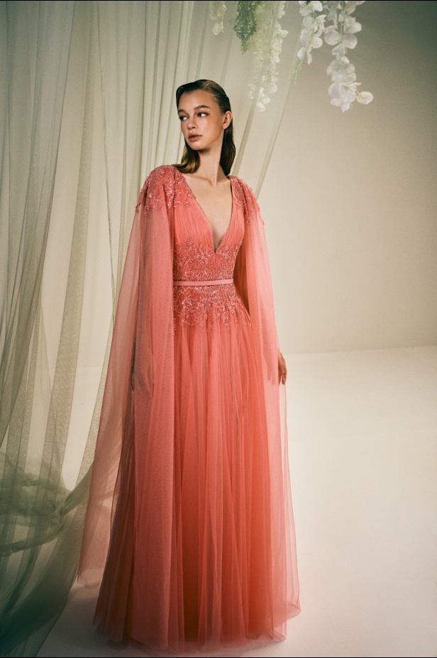 مجموعة رامي العلي لربيع وصيف 2025 تجسيد لفكرة البداية الجديدة بأسلوب لا يتأثر بمرور الزمن