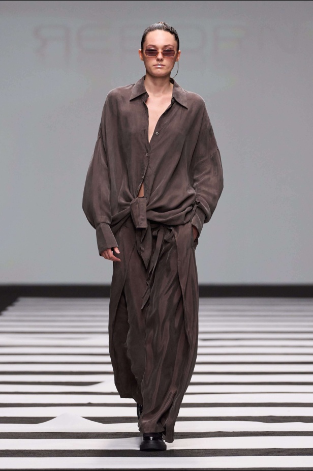 مجموعة Reborn لربيع وصيف 2025 تحيي الموضة المستدامة في اليوم الخامس من أسبوع دبي للموضة