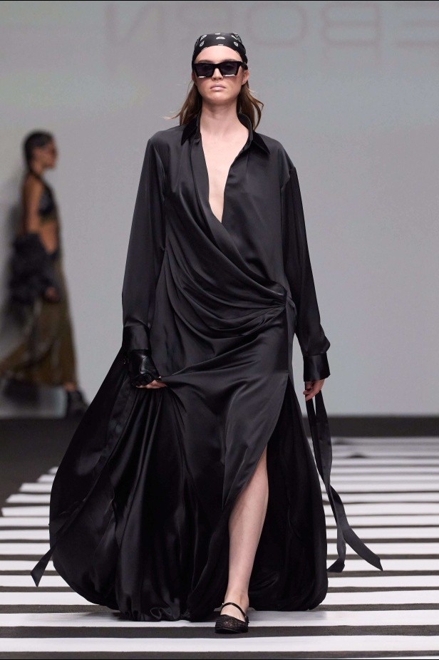 مجموعة Reborn لربيع وصيف 2025 تحيي الموضة المستدامة في اليوم الخامس من أسبوع دبي للموضة