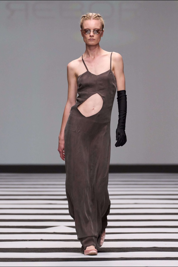 مجموعة Reborn لربيع وصيف 2025 تحيي الموضة المستدامة في اليوم الخامس من أسبوع دبي للموضة