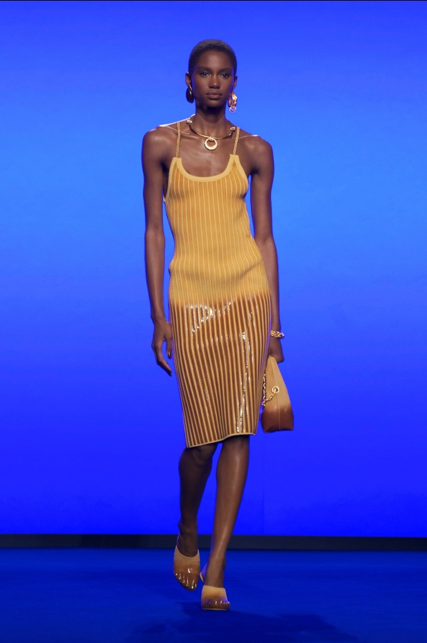 مجموعة Schiaparelli لربيع وصيف 2025 في باريس