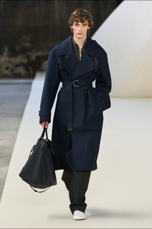 الذكاء الحرفي عنوان مجموعة تودز لموسم ربيع 2025