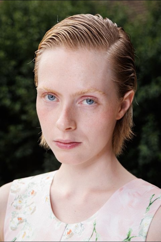 مجموعة Emilia Wickstead لربيع وصيف 2025