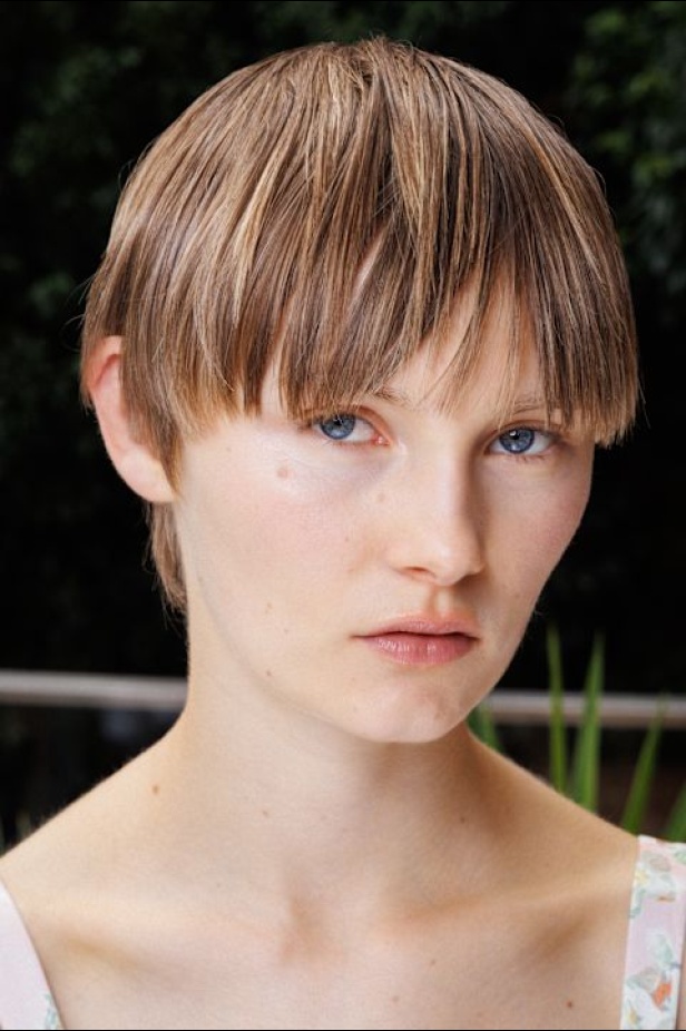 مجموعة Emilia Wickstead لربيع وصيف 2025