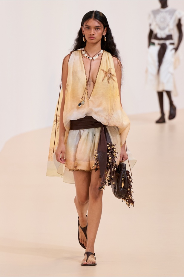 مجموعة Zimmermann لربيع 2025 مستمدة من لون الشمس ومستوحاة من ركوب الأمواج