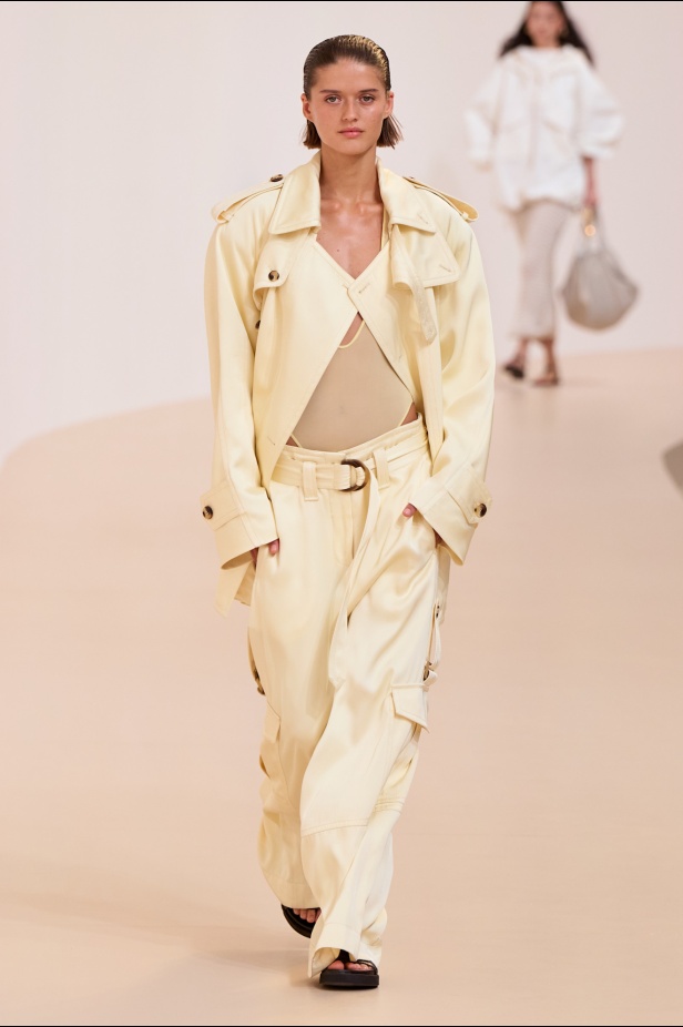 مجموعة Zimmermann لربيع 2025 مستمدة من لون الشمس ومستوحاة من ركوب الأمواج