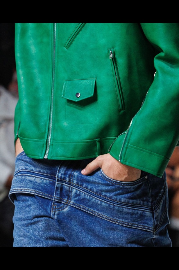 تصاميم معاصرة مبتكرة.. مجموعة المصمم نايف الهايف لعلامة NOBLE & FRESH في أسبوع الأزياء في الرياض