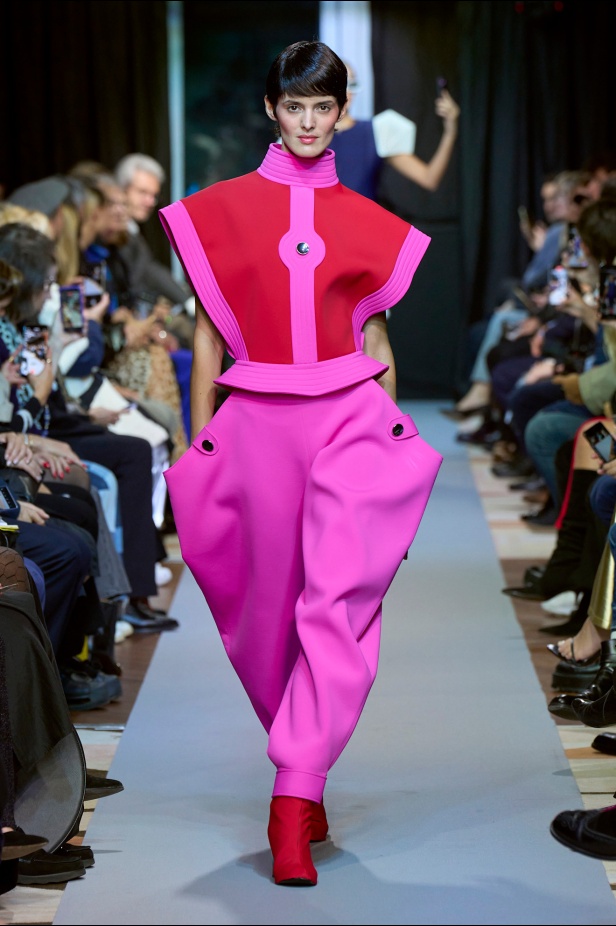 مجموعة Pierre Cardin ربيع و صيف 2025 للملابس الجاهزة