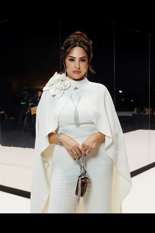 مجموعة Dar AlHanouf للأزياء الراقية 2025 هي إهداء شاعري وقصيدة تتغنى سطورها بروعة البحر الأحمر 