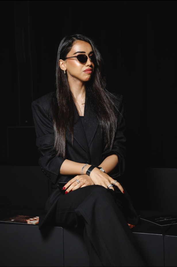 الرقي الخالد واللمسات العصرية.. مجموعة المصمم سعود العجاجي لعلامة MAZROOD في أسبوع الأزياء في الرياض