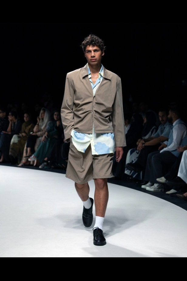 الرقي الخالد واللمسات العصرية.. مجموعة المصمم سعود العجاجي لعلامة MAZROOD في أسبوع الأزياء في الرياض