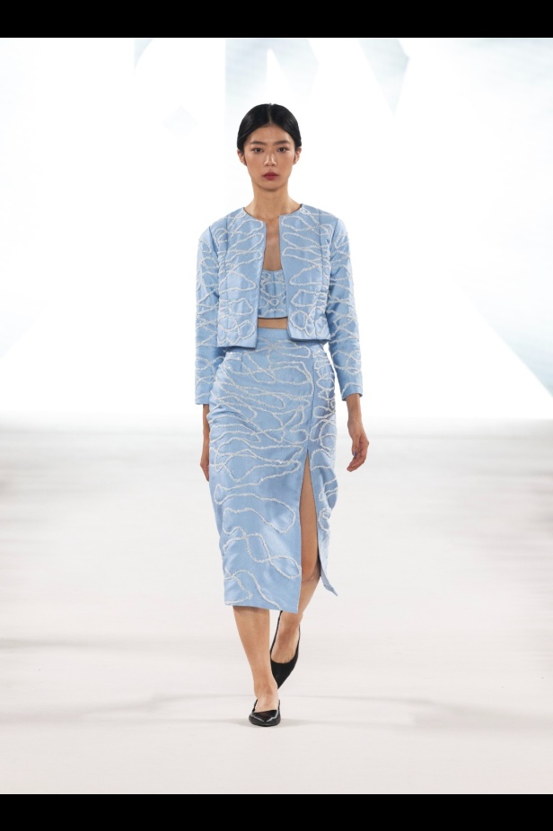 Razan Alazzouni تستلهم مجموعة الأزياء الجاهزة لربيع وصيف 2025 من سحر اللؤلؤ