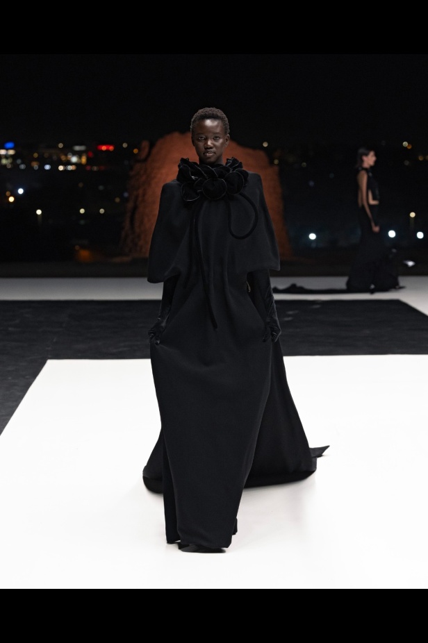 مجموعة تيما عابد للأزياء الراقية احتفال بالقوّة والأنوثة مع لمسة دراماتيكية