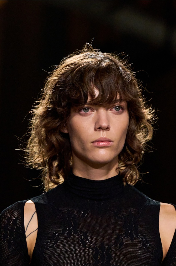 مجموعة Victoria Beckham لربيع وصيف 2025