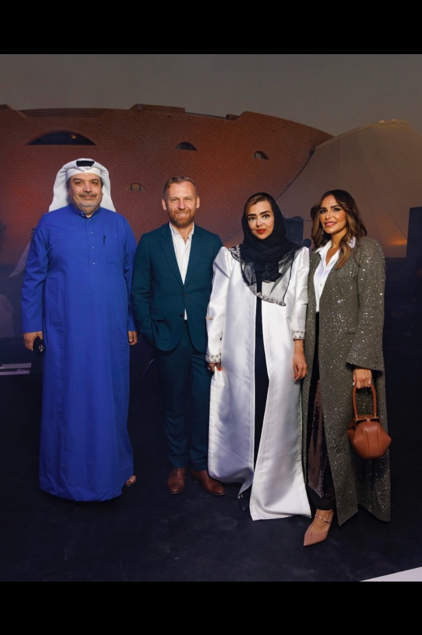 دار عدنان أكبر في أسبوع الأزياء في الرياض