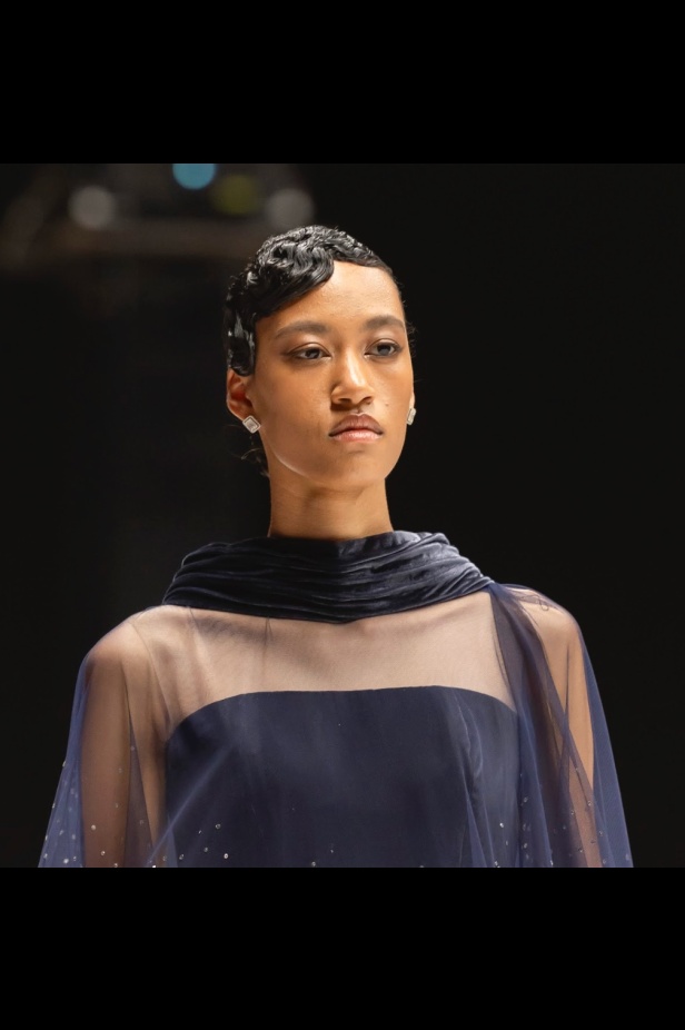 دار عدنان أكبر في أسبوع الأزياء في الرياض