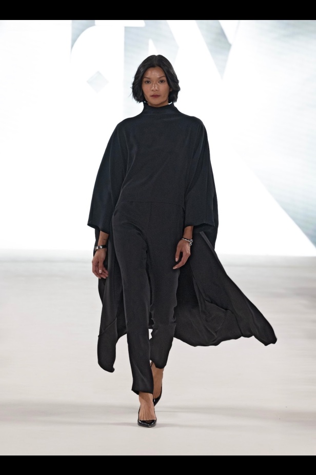 سعف النخيل يتراقص بأناقة.. أباديا تجسد الأصالة في تصاميم ريزورت 2025 في أسبوع الأزياء في الرياض