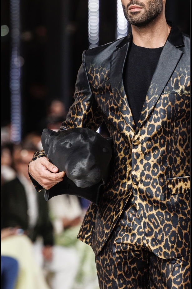 سيمفونية الحياة الفطرية تجسدها علامة "ArAm" في مجموعة "Wild" .. تصاميم مستوحاة من الطبيعة السعودية