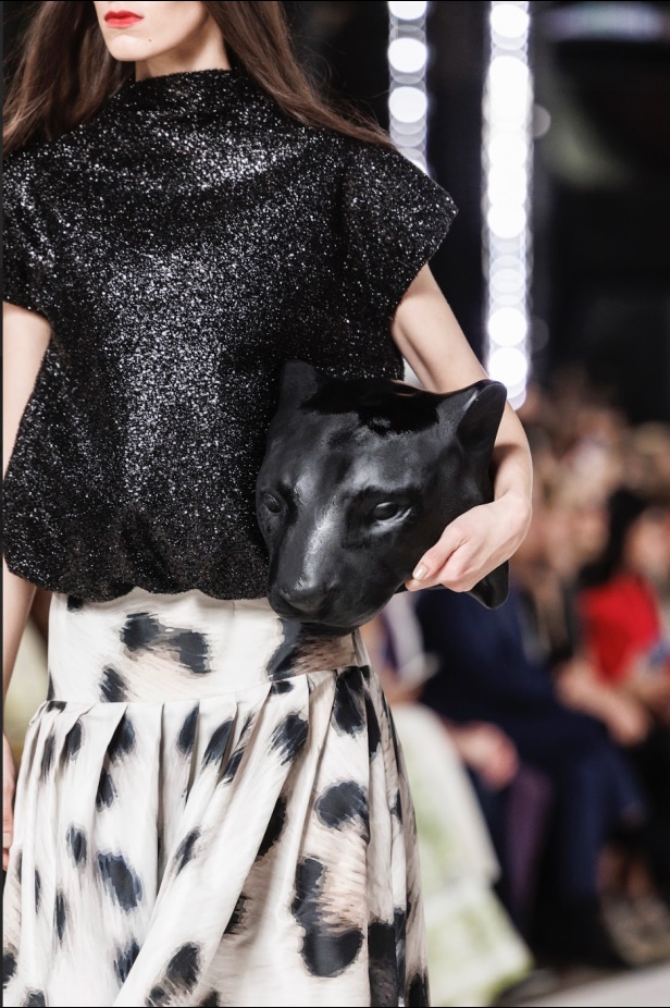 سيمفونية الحياة الفطرية تجسدها علامة "ArAm" في مجموعة "Wild" .. تصاميم مستوحاة من الطبيعة السعودية