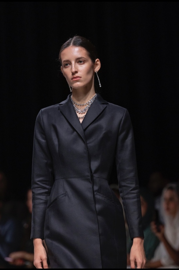  بإلهام من أغنية ليلة خميس .. نورا سليمان تُحيي السحر الكلاسيكي في مجموعة "8 مساءً"