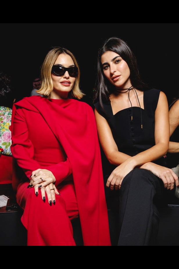  بإلهام من أغنية ليلة خميس .. نورا سليمان تُحيي السحر الكلاسيكي في مجموعة "8 مساءً"