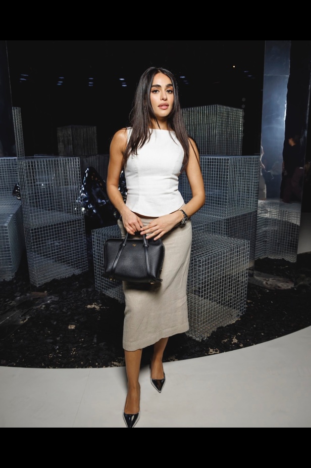  بإلهام من أغنية ليلة خميس .. نورا سليمان تُحيي السحر الكلاسيكي في مجموعة "8 مساءً"