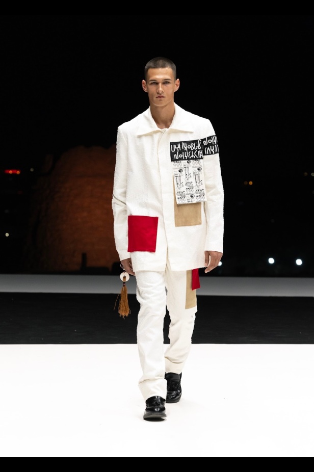 مجموعة "طويق" ليحيى البشري: احتفاء بالحب والحرية في ختام أسبوع الأزياء في الرياض