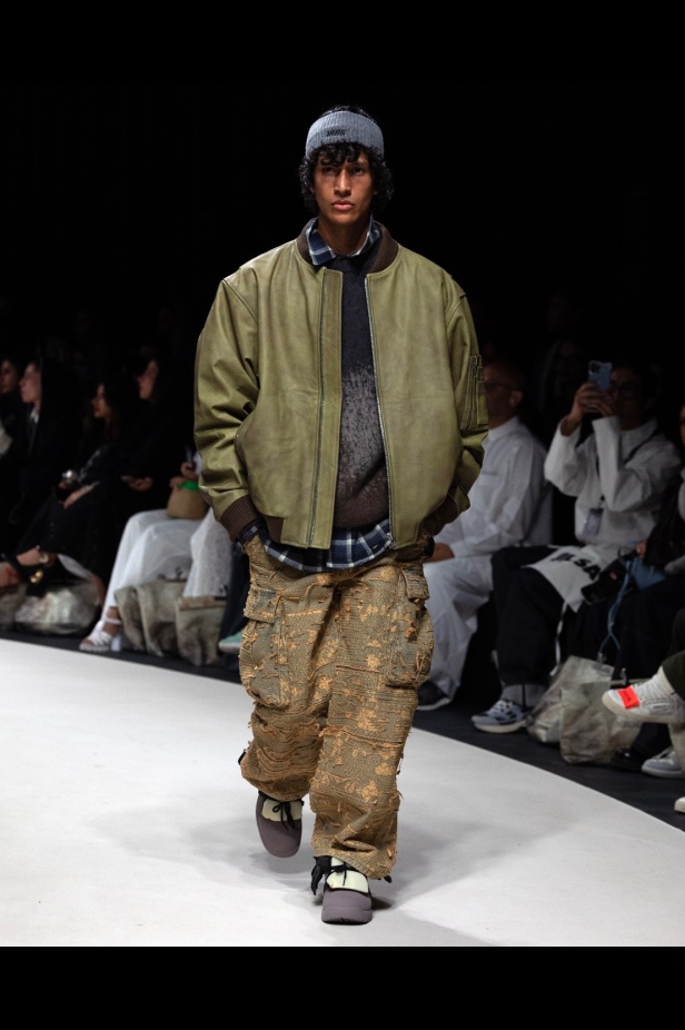 1886 أسبوع الأزياء في الرياض