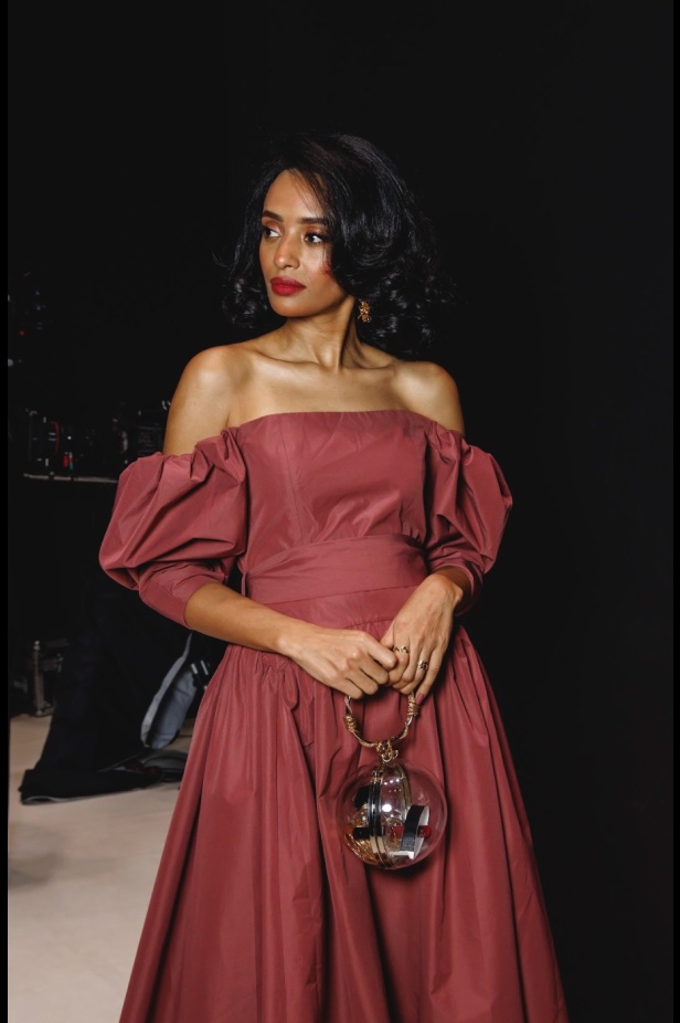 أسلوب مبتكر وجريء.. علامة 1886 تُسدل الستار على أسبوع الأزياء بالرياض