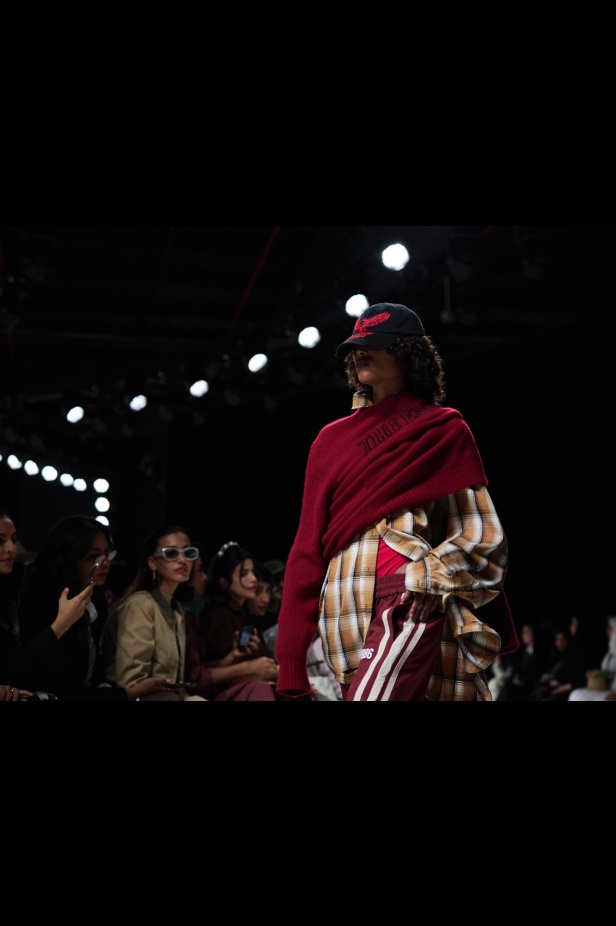 1886 أسبوع الأزياء في الرياض